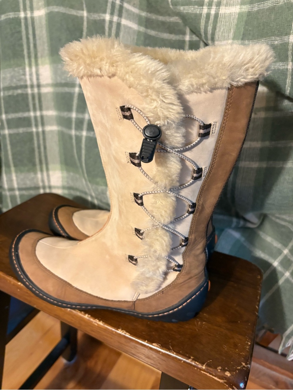 Privo by Clark’s Women's Beige leather Winter Pull-On Boots